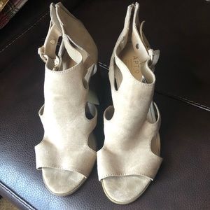 Apt.9 Pumps Integrity Sand Cut Out Design Toe High Sandals